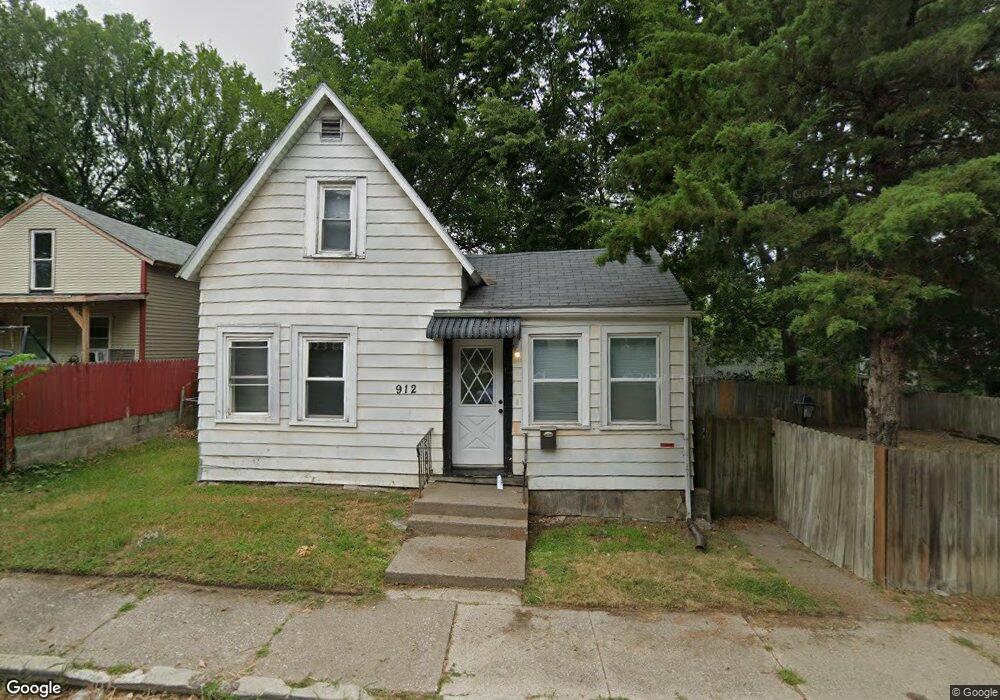 912 W 9th St, Davenport, IA 52804 - photo 1