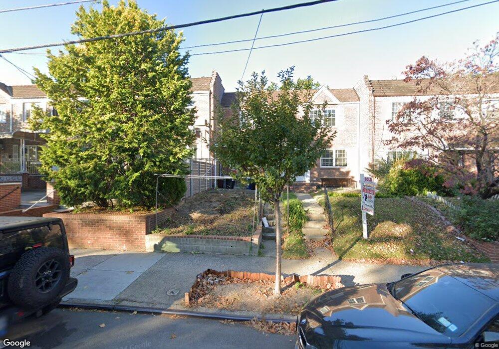 7028 Utopia Pkwy, Fresh Meadows, NY 11365 - photo 1