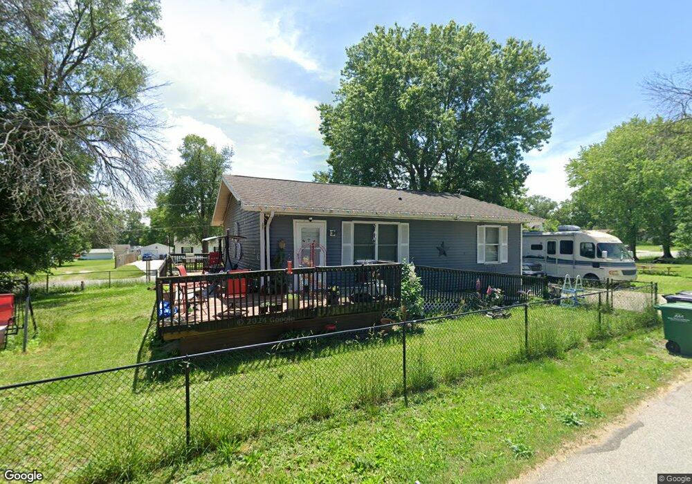 4210 NE 34th Ct, Des Moines, IA 50317 - photo 1