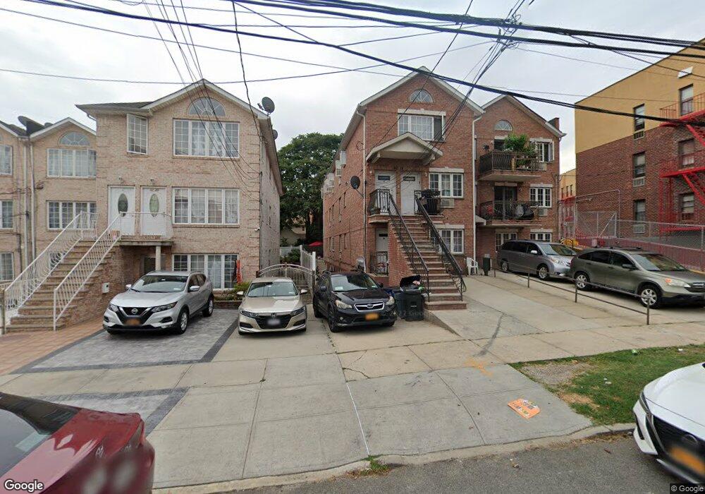 92-16 195th Place, Jamaica, NY 11423 - photo 1