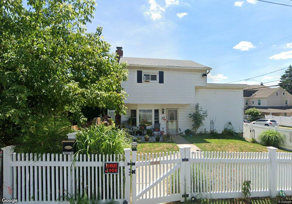 202 E Long St unit 204, Allentown, PA 18103 - photo 1