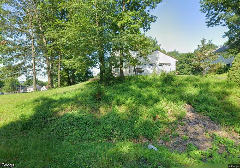 1033 Scarlet Oak Ln, Stroudsburg, PA 18360 - photo 1