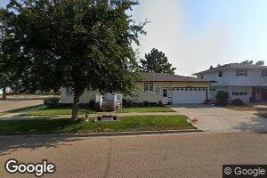 220 11th St W, Harvey, ND 58341