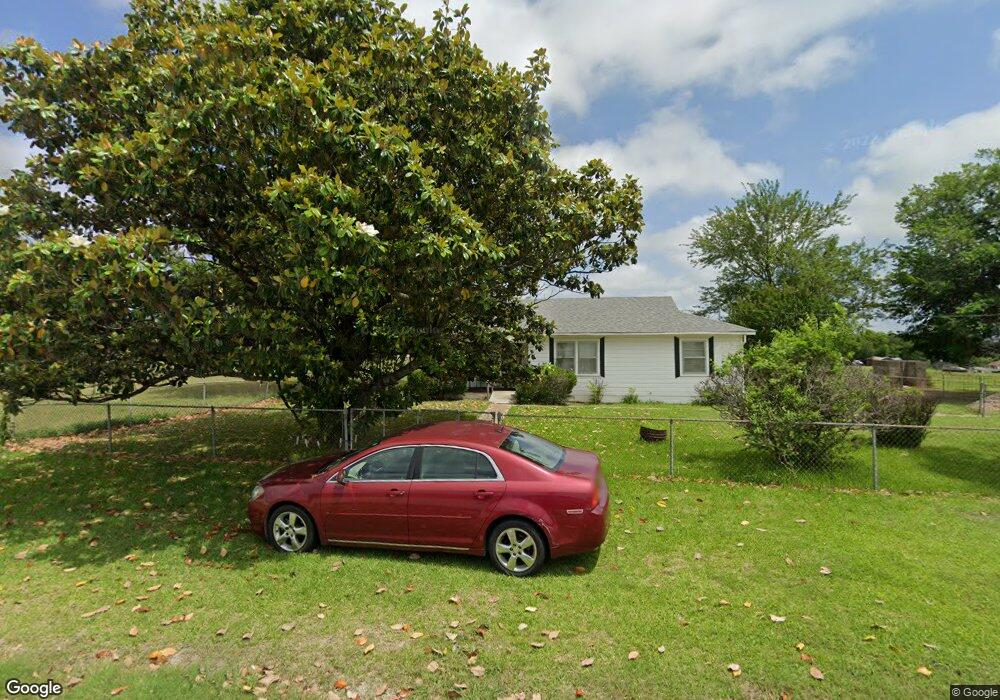 1623 3rd Ave SE, Ardmore, OK 73401 - photo 1