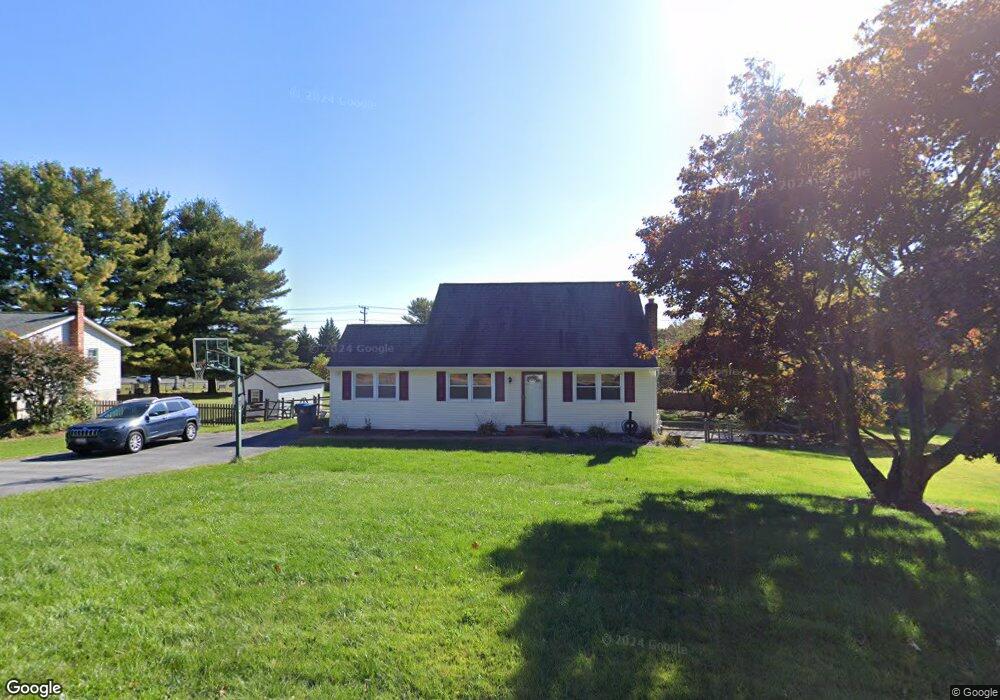 913 Caren Dr, Sykesville, MD 21784 - photo 1