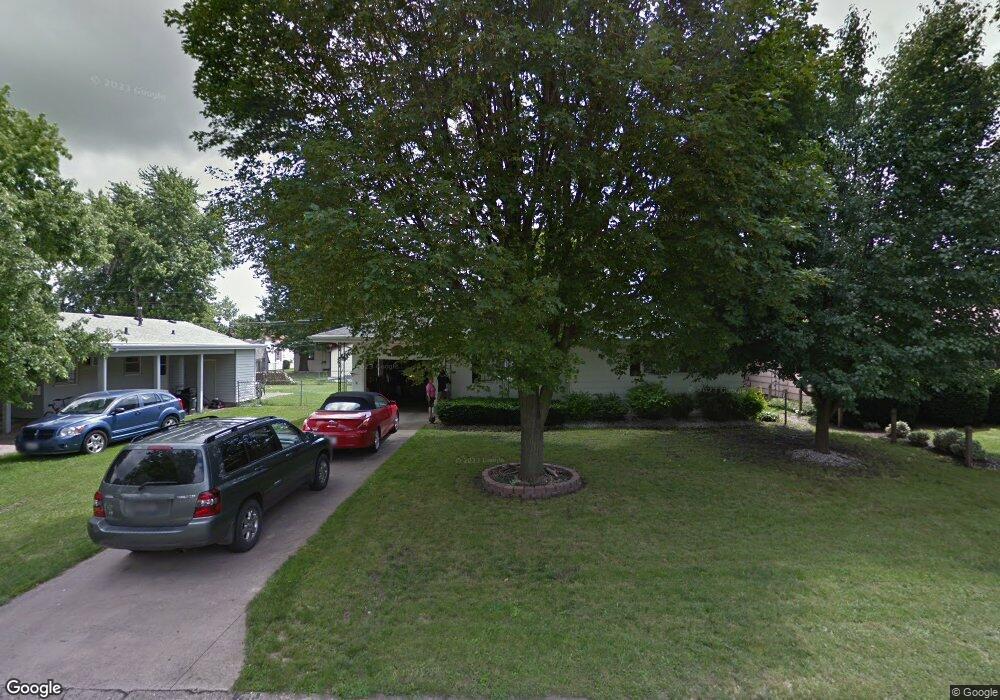 1004 N 29th St, Mattoon, IL 61938 - photo 1