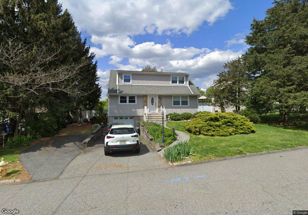 4 Stirling Ln, Wayne, NJ 07470 - photo 1