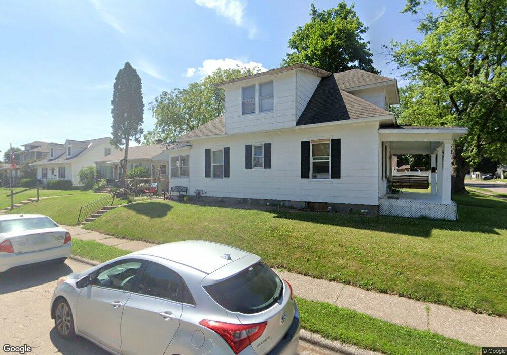 2027 N Pine St, Davenport, IA 52804 - photo 1