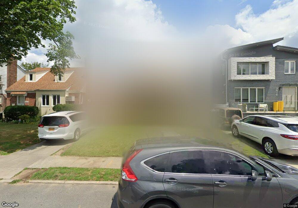 75-15 183 St, Fresh Meadows, NY 11366 - photo 1