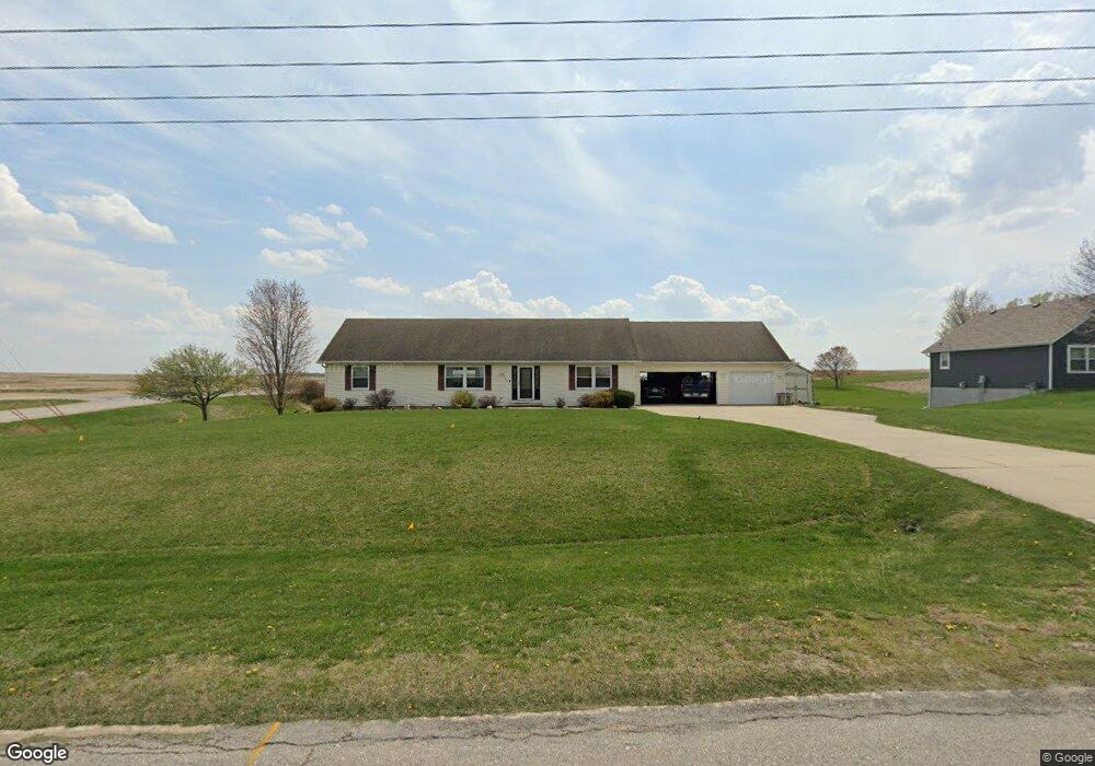 4347 N 4th Ave E, Newton, IA 50208 - photo 1