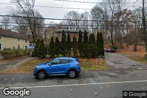 271 Woodbury Rd Unit 2R, Huntington, NY 11743