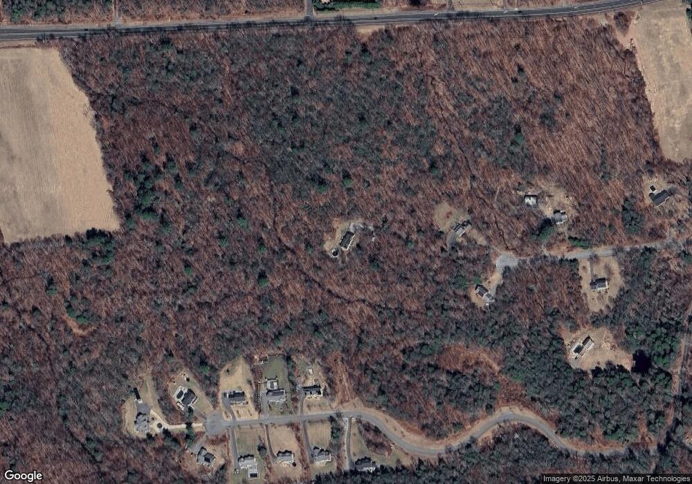 57 Lynette Ct, New Hartford, CT 06057 - photo 1