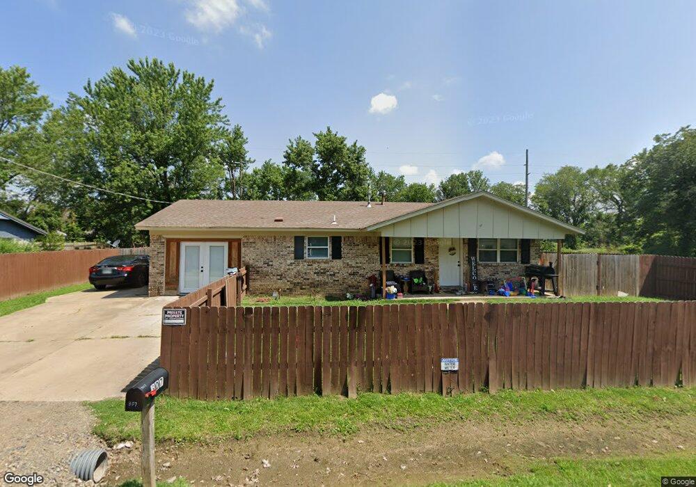 307 SE 6th St, Muldrow, OK 74948 - photo 1