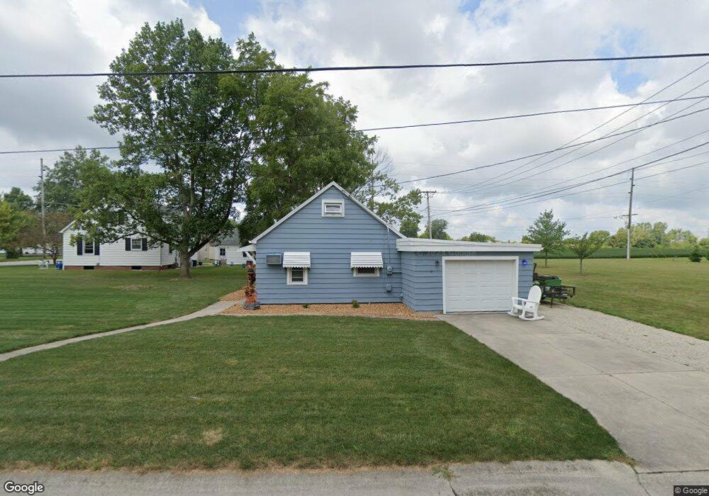 903 Clark St, Berne, IN 46711 - photo 1