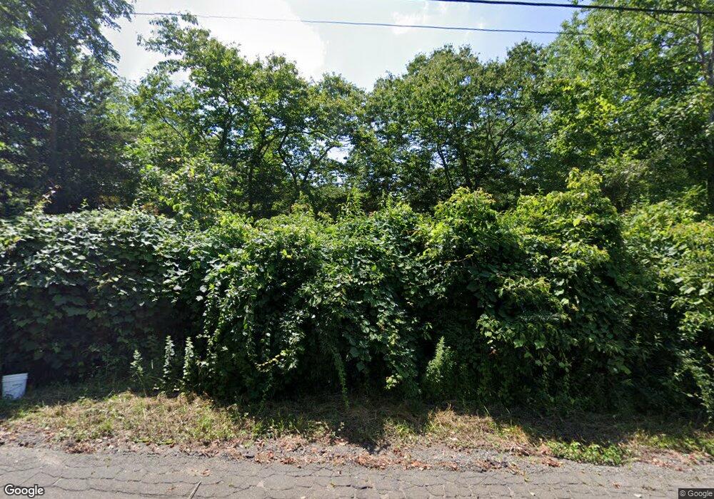 123 Morris Hubbard Rd, Higganum, CT 06441 - photo 1