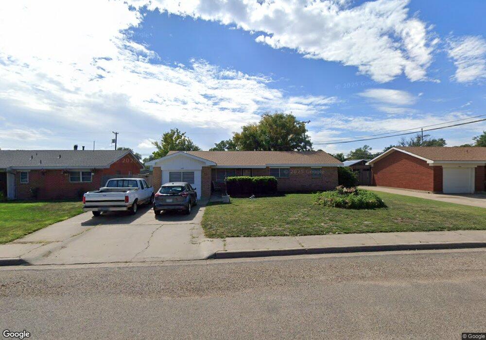 1106 NE 4th St, Dumas, TX 79029 - photo 1