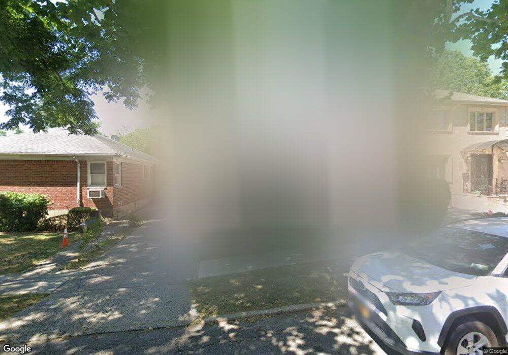 7334 171st St, Fresh Meadows, NY 11366 - photo 1