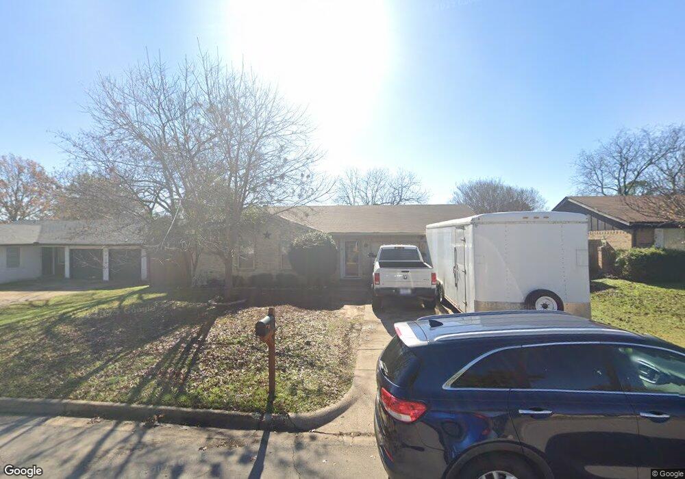 7916 Limerick Ln, North Richland Hills, TX 76180 - photo 1