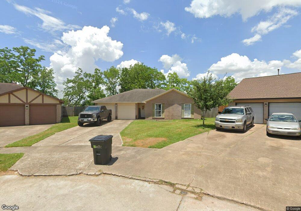 8702 Kirkmont Dr, Houston, TX 77089 - photo 1