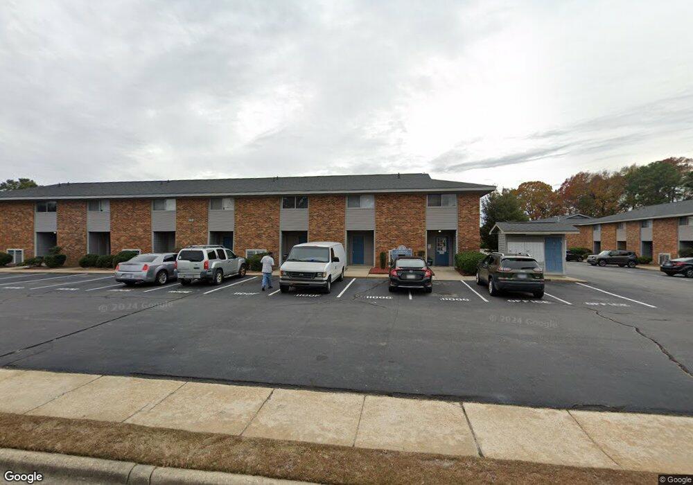 1100 Marlborough Rd, Fayetteville, NC 28304 - photo 1