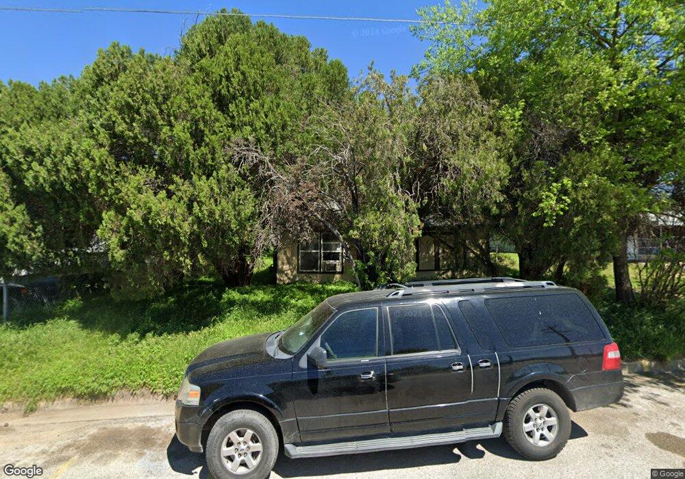 110 W 1st St, Weatherford, TX 76086 - photo 1