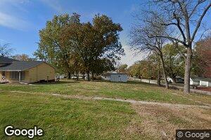 302 S 4th St, Hopkins, MO 64461