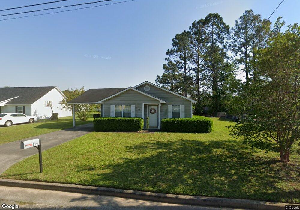 616 Lonnie St, Douglas, GA 31533 - photo 1