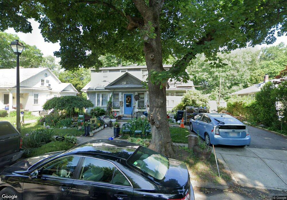 21 Elmwood St, Worcester, MA 01602 - photo 1