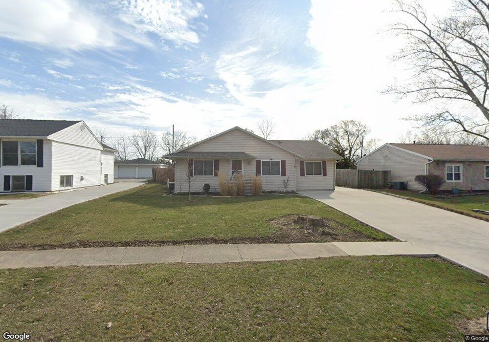 2033 Candlewick Dr, Findlay, OH 45840 - photo 1