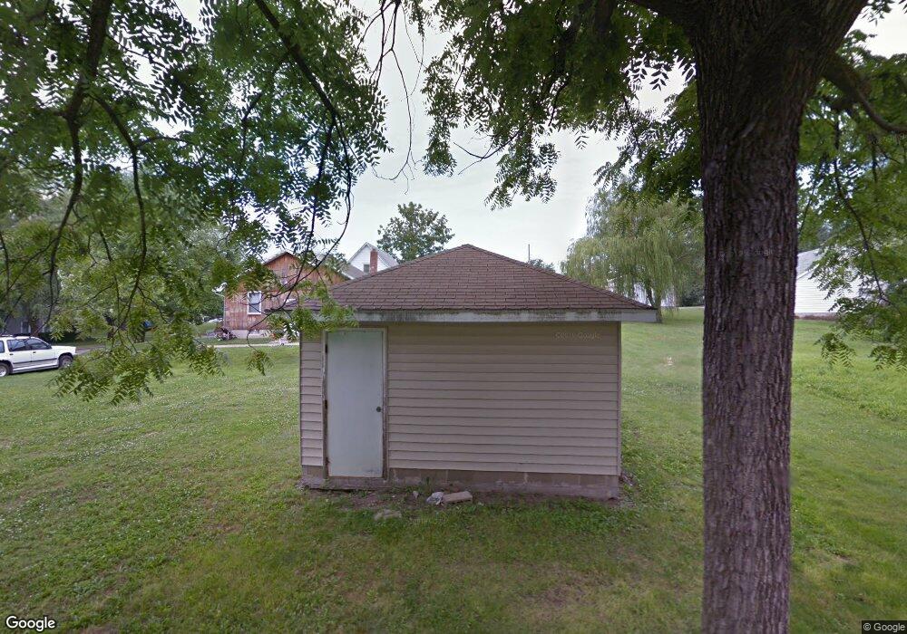 341 E Beardstown St, Virginia, IL 62691 - photo 1