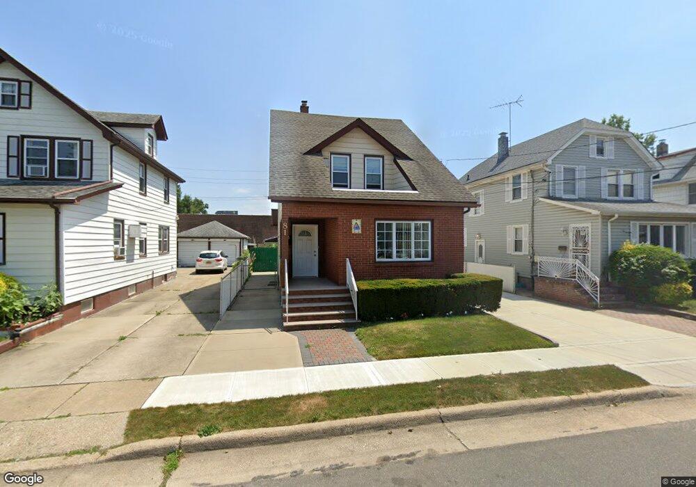 81 Liberty Ave, Mineola, NY 11501 - photo 1