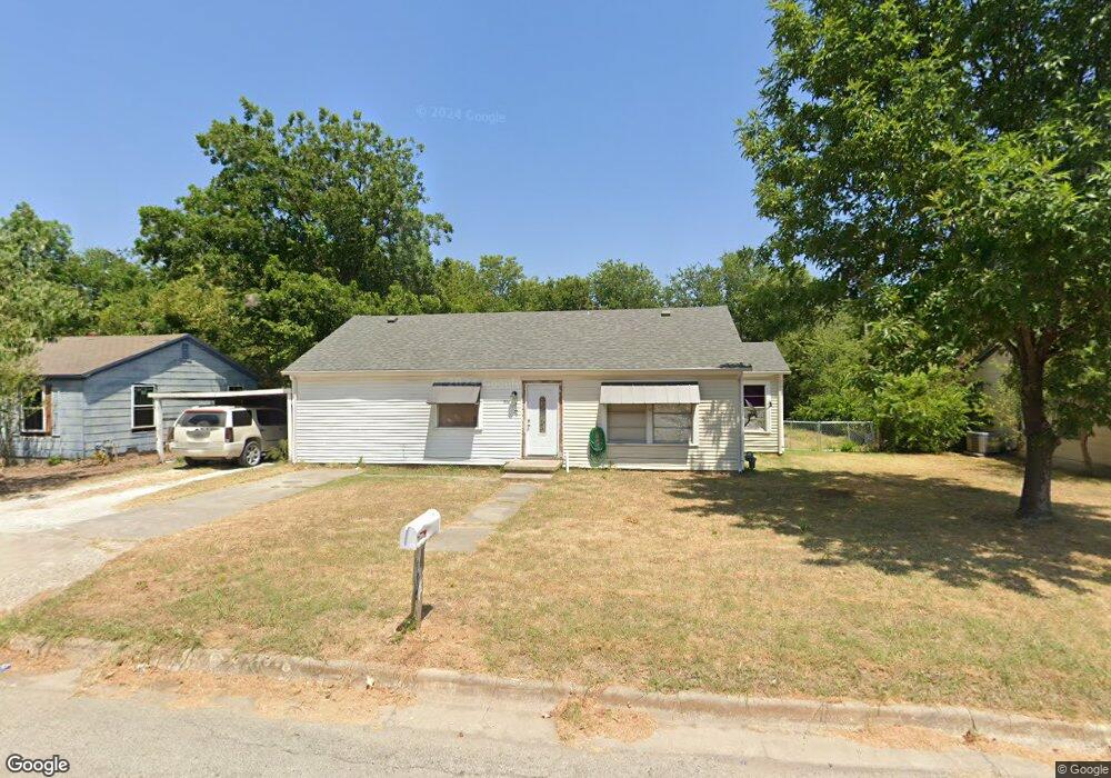 1814 Mill St, Gainesville, TX 76240 - photo 1