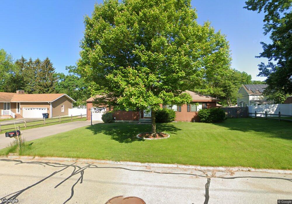 5 Jensen St, Nashua, NH 03062 - photo 1