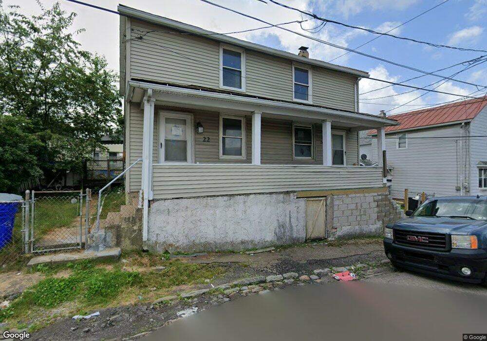 22 W Beech St, Hazleton, PA 18201 - photo 1