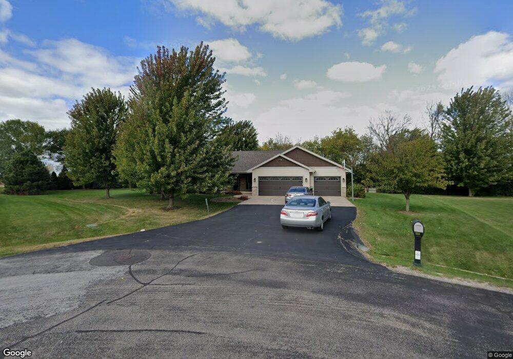 N9441 Snapdragon Ln, Appleton, WI 54915 - photo 1