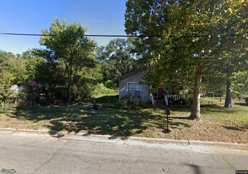 1614 Virginia Ave, Nacogdoches, TX 75964 - photo 1