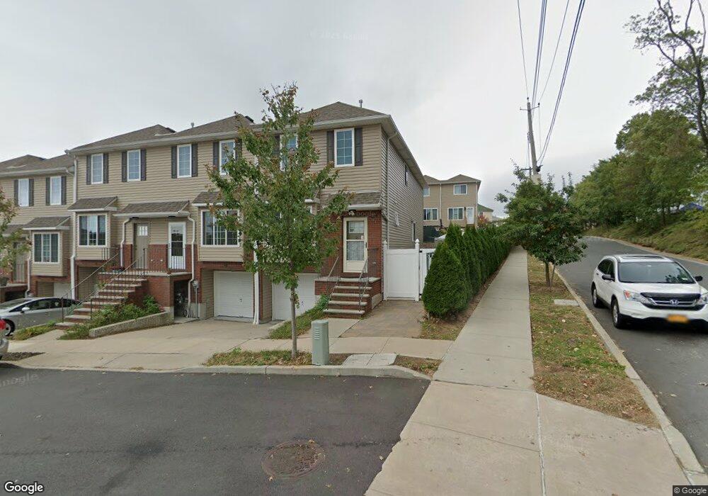 8-106 Burgundy Loop, Staten Island, NY 10304 - photo 1