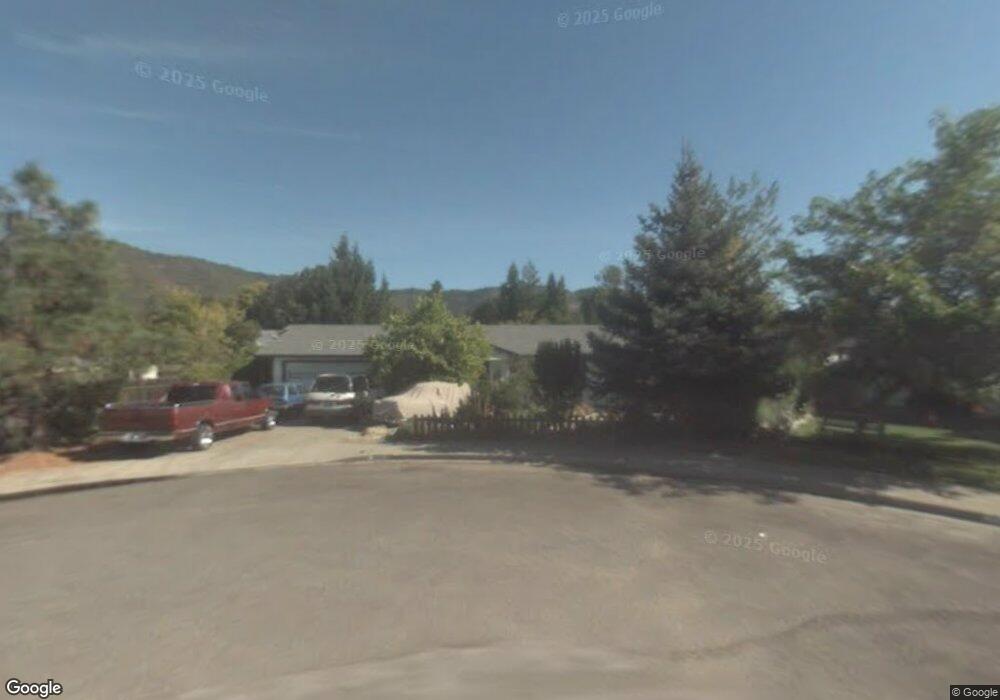 1602 Tamara Cir, Grants Pass, OR 97526 - photo 1