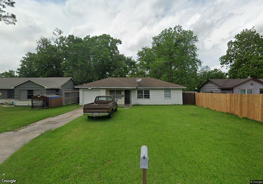 7257 Parker Rd, Houston, TX 77016 - photo 1