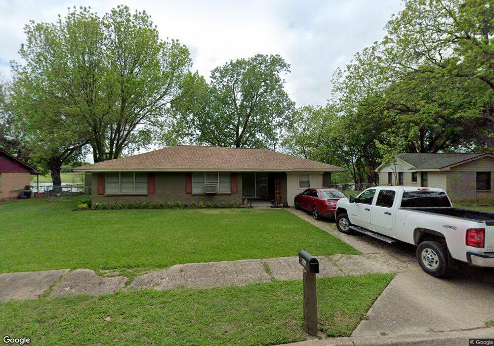 546 Lakeshore Dr, Ennis, TX 75119 - photo 1