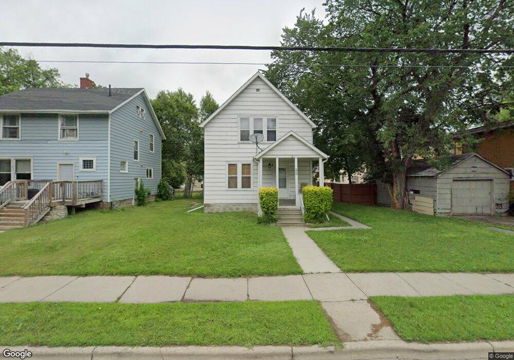 1305 11th Ave N, Fargo, ND 58102 - photo 1