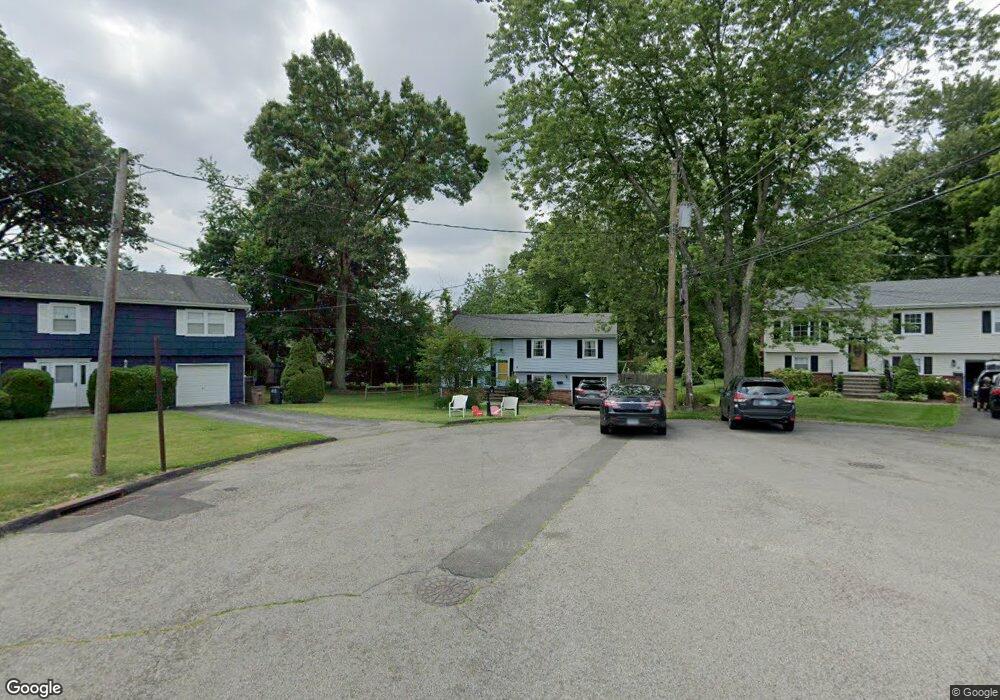 2 Hastings Ln, Stamford, CT 06905 - photo 1