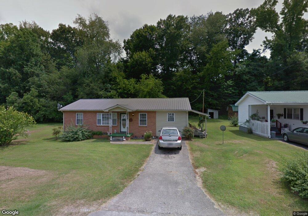 136 Shelton St, Linden, TN 37096 - photo 1