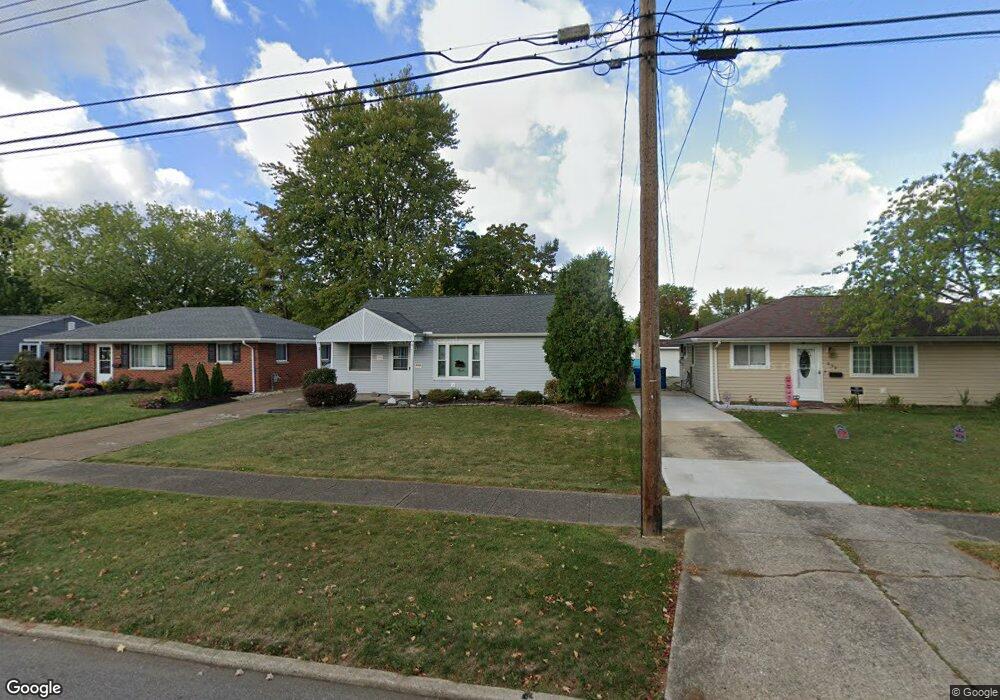 302 Gayle Dr, Sheffield Lake, OH 44054 - photo 1