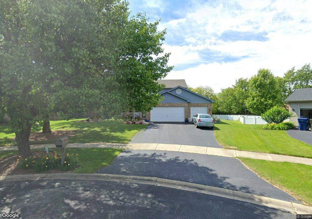 511 Summerset Ct, Naperville, IL 60565 - photo 1