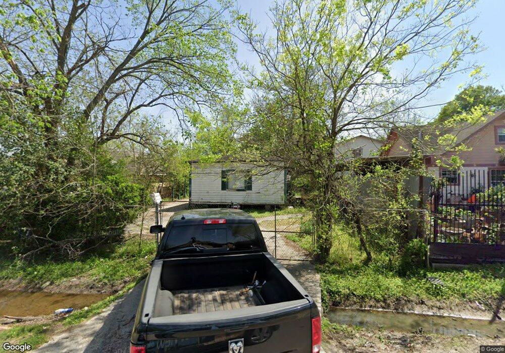 2422 Warwick Rd, Houston, TX 77093 - photo 1