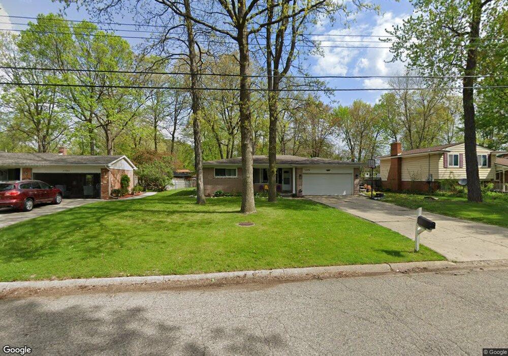 1176 Pickwick Place, Flint, MI 48507 - photo 1