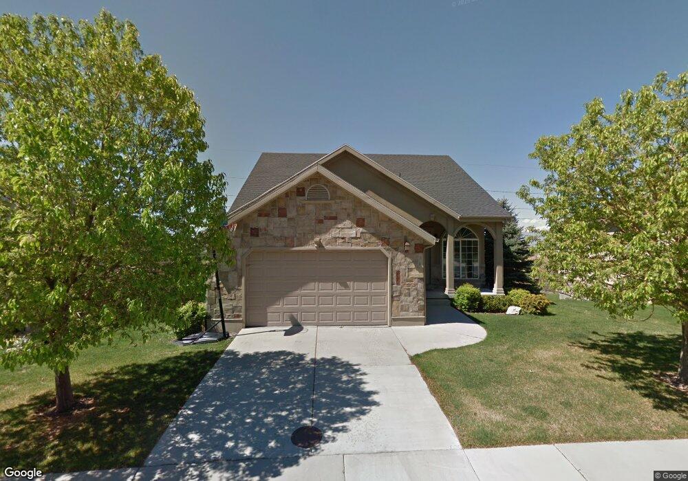 9075 N Renaissance Dr, Cedar Hills, UT 84062 - photo 1