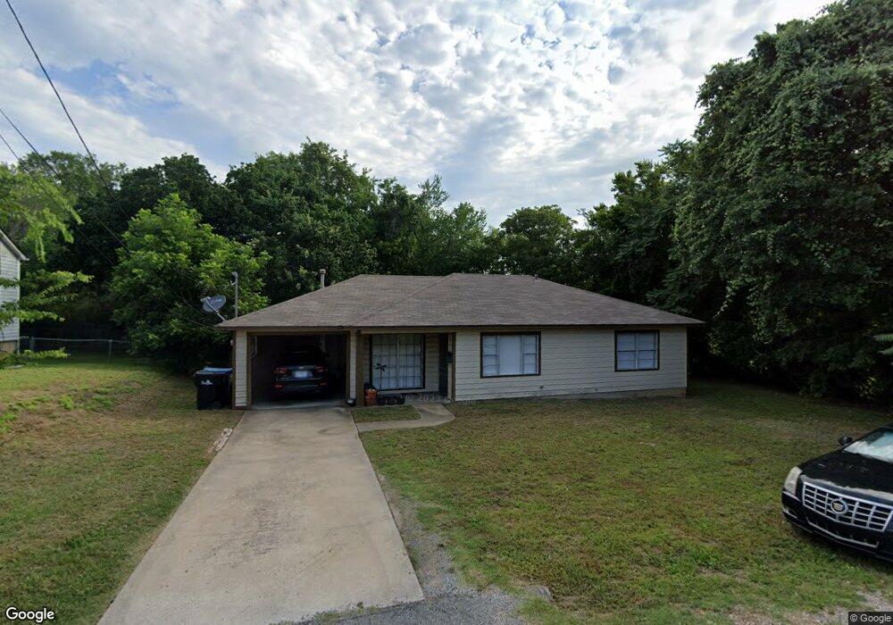 401 W Bullock St, Denison, TX 75020 - photo 1