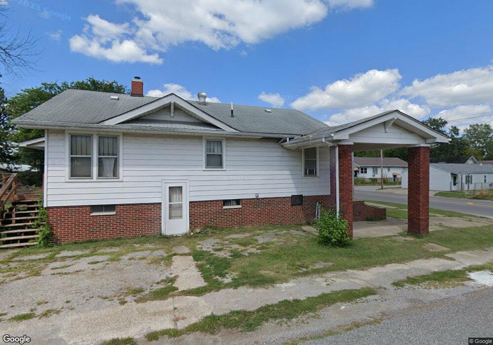 803 N Main St, Harrisburg, IL 62946 - photo 1